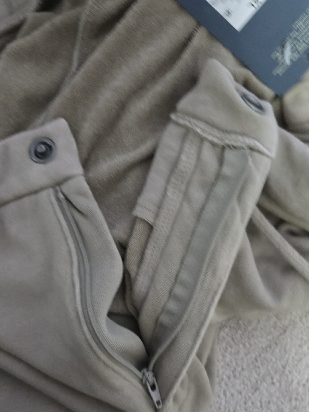 Universal Thread Wide-Leg Drawstring Pants in Light Beige - Picture 3 of 7